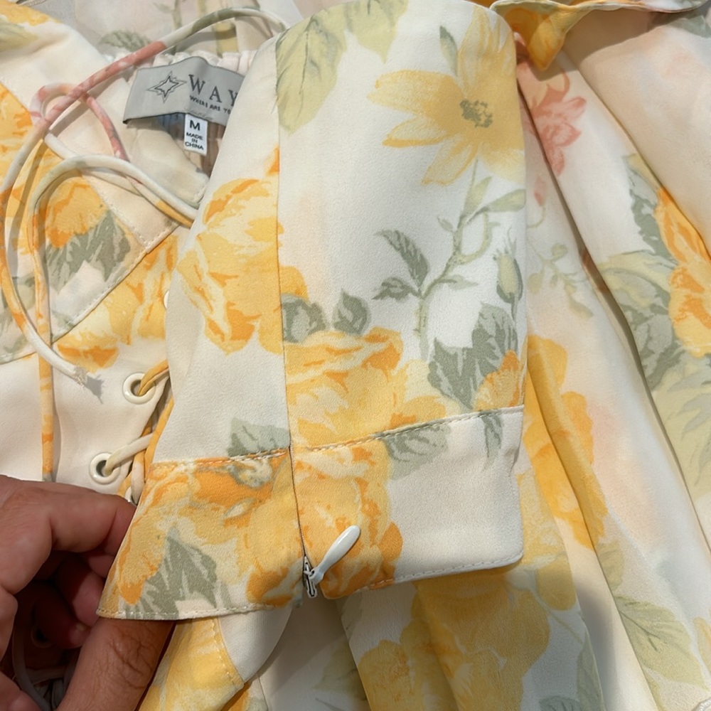 WAYF yellow floral two piece set - Picture 3 of 5